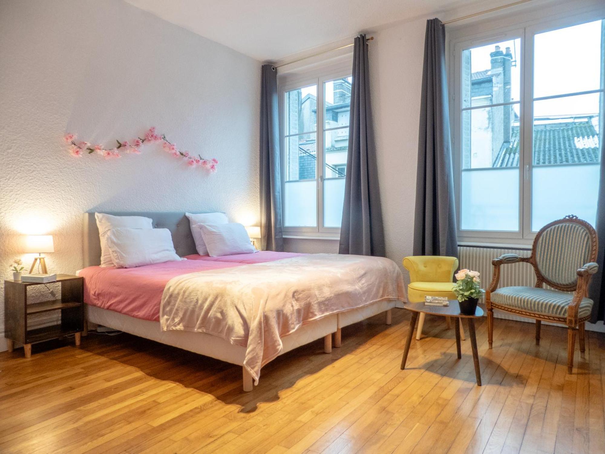 L'Amour De La Paix - Centre-Ville - Jardin - Proche Gare - Tv65"Primevideo - Ambiance Tres Chaleureuse - Parking Gratuit Sous-Video Surveillance Proche - Gere Par Presta-Zen'Services 베르됭쉬르뫼즈 외부 사진
